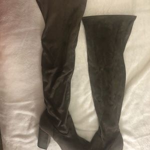 Over knee boots 9.5 M